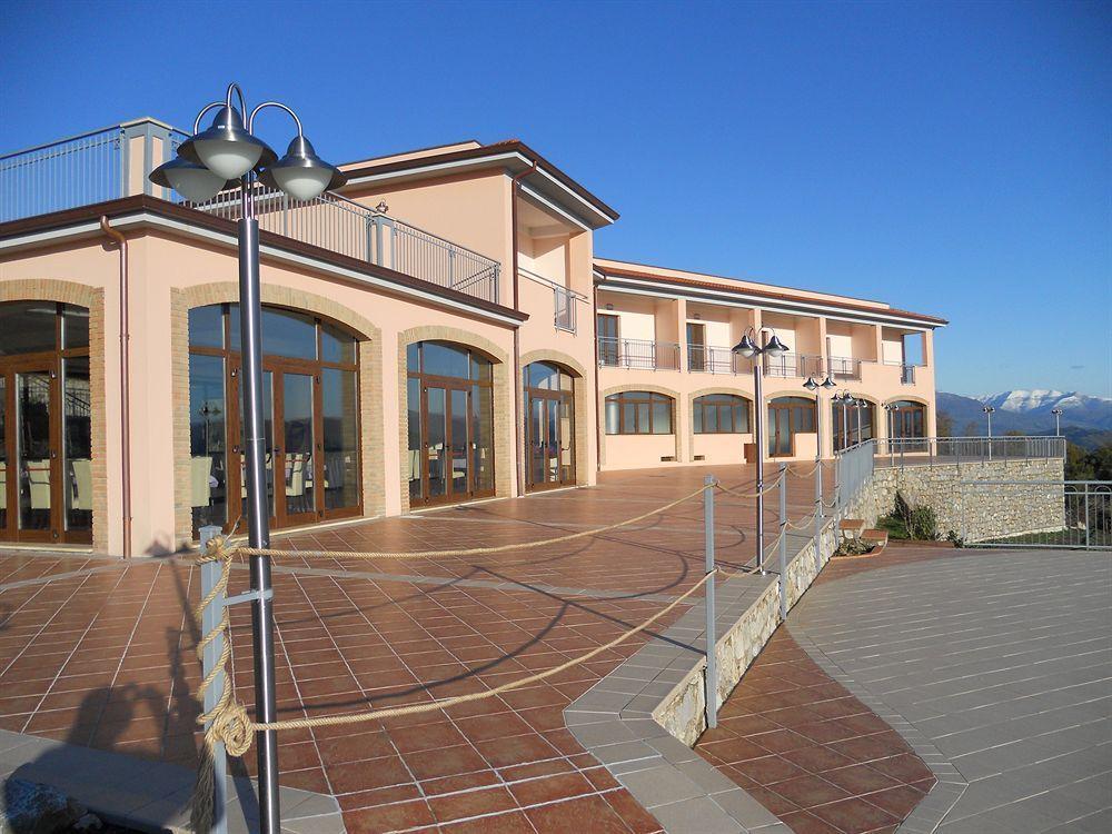 Hotel Caluna Charme San Giovanni a Piro Exterior foto