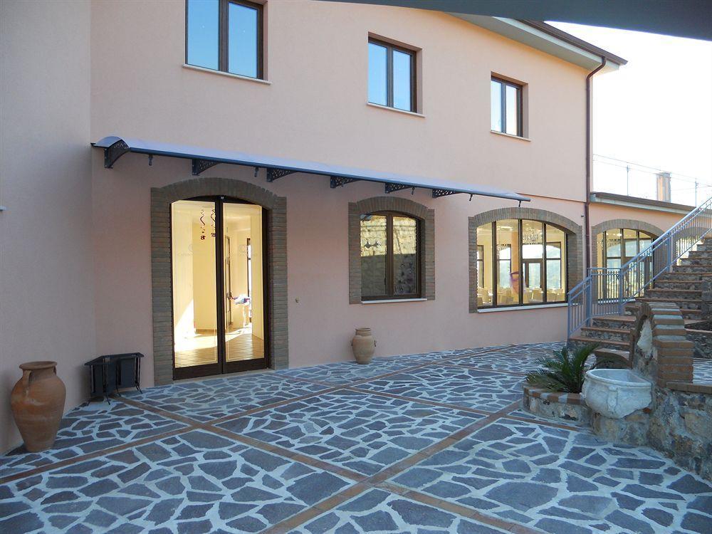 Hotel Caluna Charme San Giovanni a Piro Exterior foto