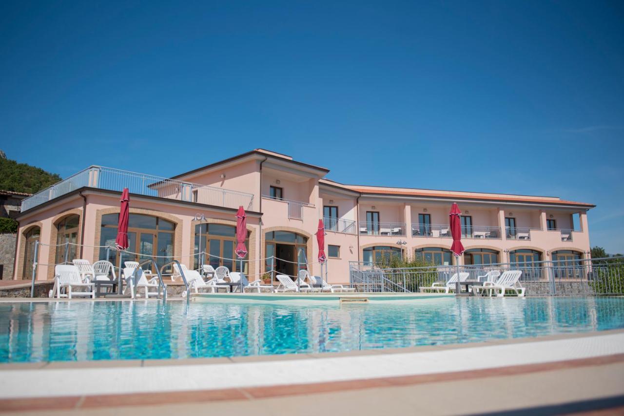 Hotel Caluna Charme San Giovanni a Piro Exterior foto